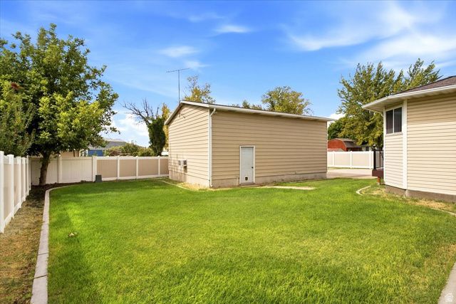 1833 N 1450 W, Layton, UT 84041