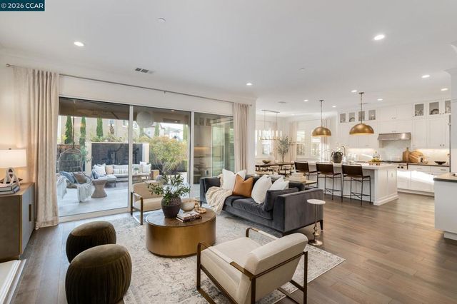 1150 1150 Trumpet Vine Ln, San Ramon, CA 94582