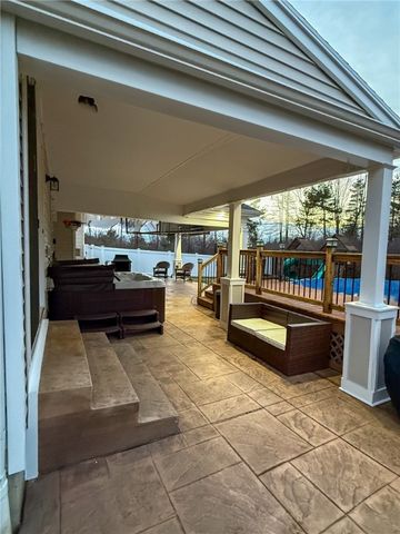 4040 Connors Way, Hamburg, NY 14219