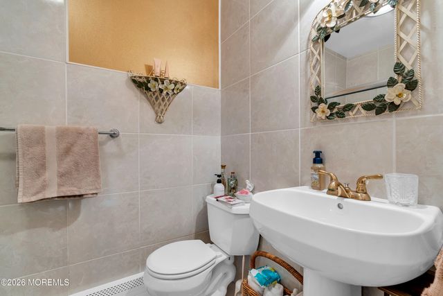 382 Marc Drive, Toms River, NJ 08753