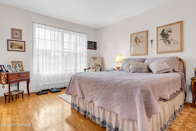 382 Marc Drive, Toms River, NJ 08753