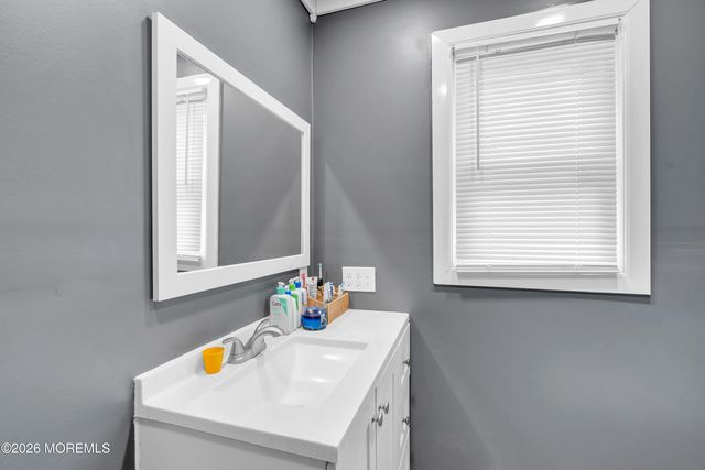 382 Marc Drive, Toms River, NJ 08753