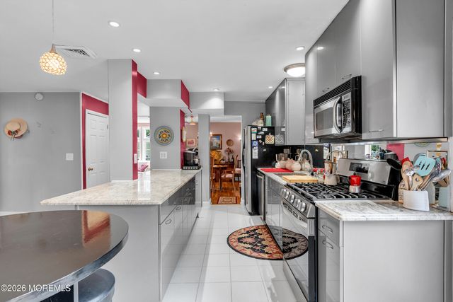 382 Marc Drive, Toms River, NJ 08753