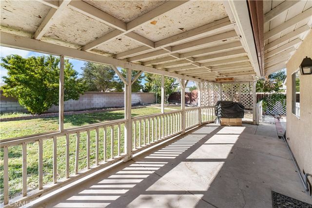 44627 Overland Avenue, Lancaster, CA 93536