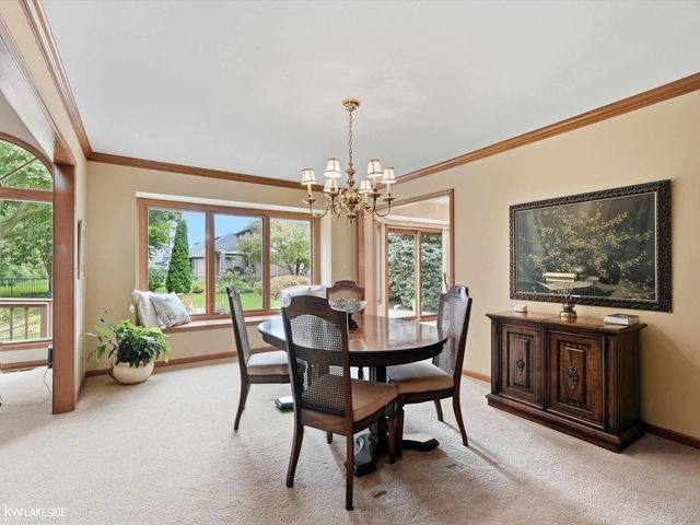 8825 Grace Street, Shelby Twp, MI 48317