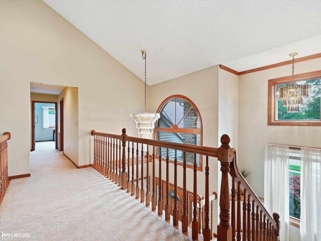 8825 Grace Street, Shelby Twp, MI 48317
