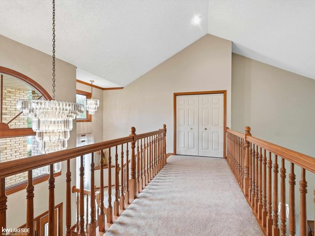 8825 Grace Street, Shelby Twp, MI 48317