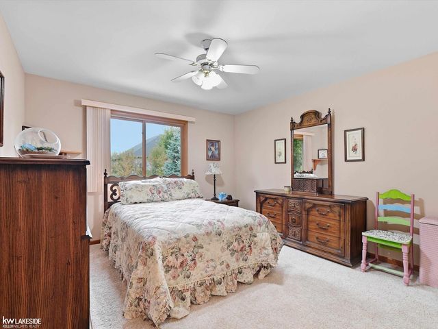8825 Grace Street, Shelby Twp, MI 48317