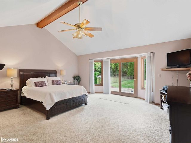 8825 Grace Street, Shelby Twp, MI 48317