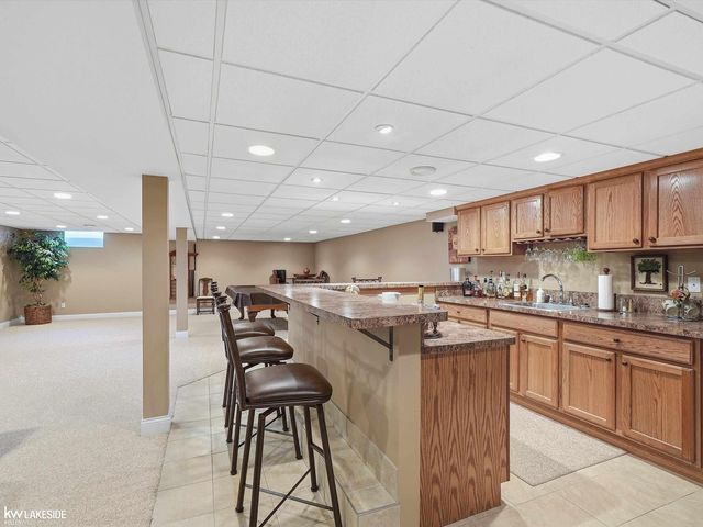 8825 Grace Street, Shelby Twp, MI 48317
