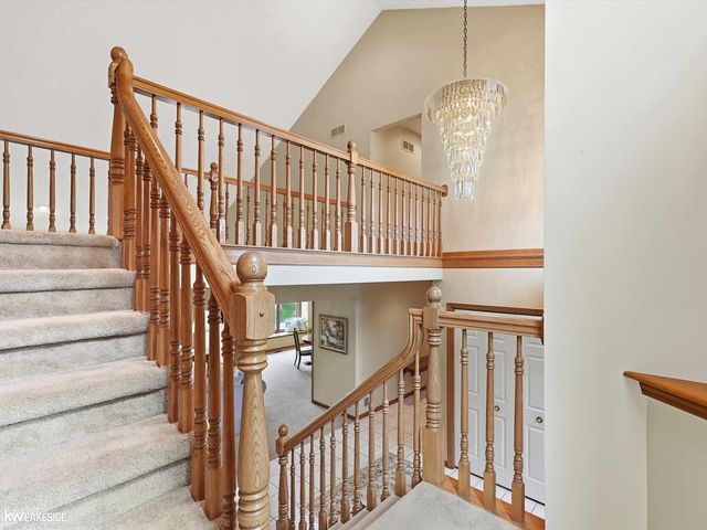 8825 Grace Street, Shelby Twp, MI 48317