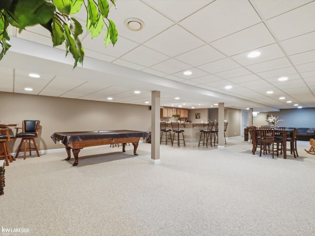 8825 Grace Street, Shelby Twp, MI 48317