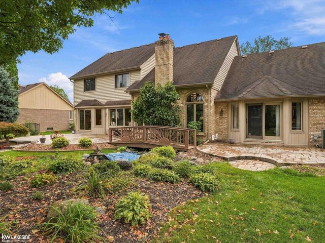 8825 Grace Street, Shelby Twp, MI 48317
