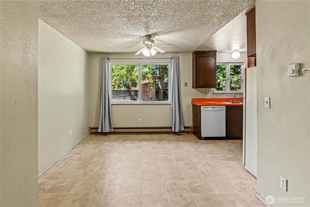 7913 4th Court SE, Lacey, WA 98503