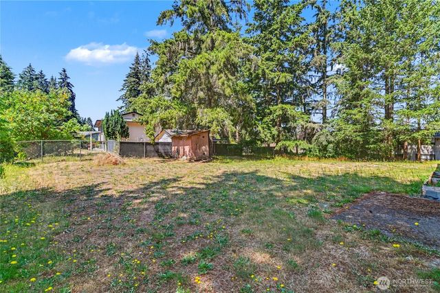 7913 4th Court SE, Lacey, WA 98503