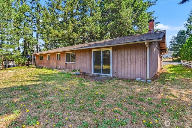 7913 4th Court SE, Lacey, WA 98503