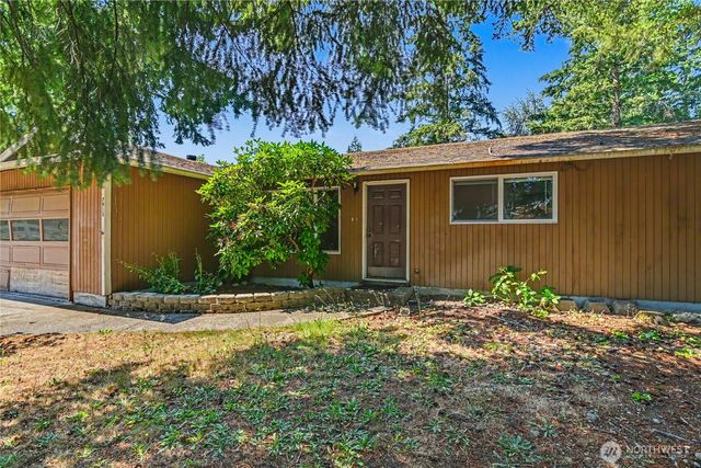 7913 4th Court SE, Lacey, WA 98503