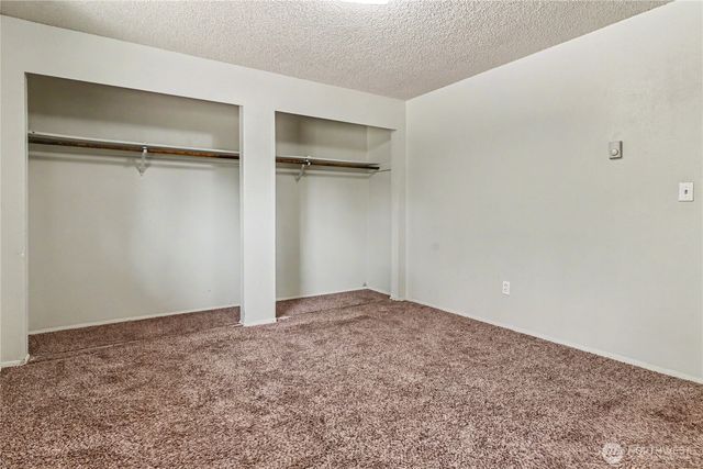7913 4th Court SE, Lacey, WA 98503
