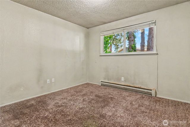 7913 4th Court SE, Lacey, WA 98503