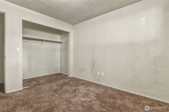 7913 4th Court SE, Lacey, WA 98503