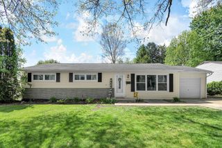 667 Euclid Avenue, Newark, OH 43055