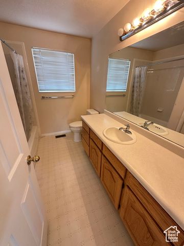 4073 S 2175 W, Roy, UT 84067