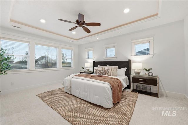 3811 E Darlington Dr, Meridian, ID 83642