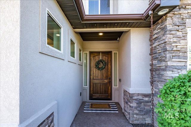 3811 E Darlington Dr, Meridian, ID 83642