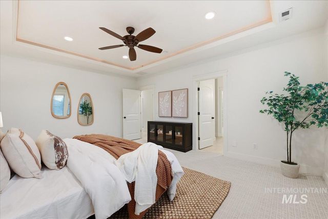 3811 E Darlington Dr, Meridian, ID 83642