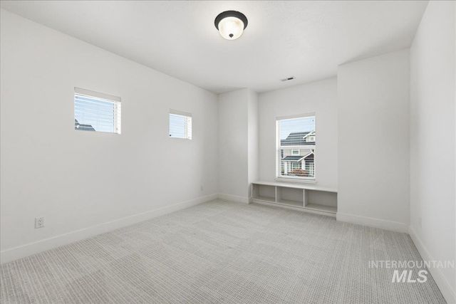 3811 E Darlington Dr, Meridian, ID 83642