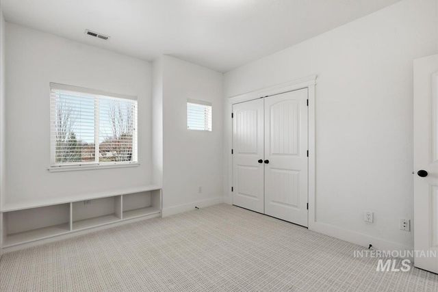 3811 E Darlington Dr, Meridian, ID 83642