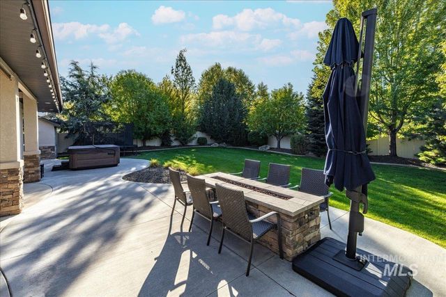 3811 E Darlington Dr, Meridian, ID 83642