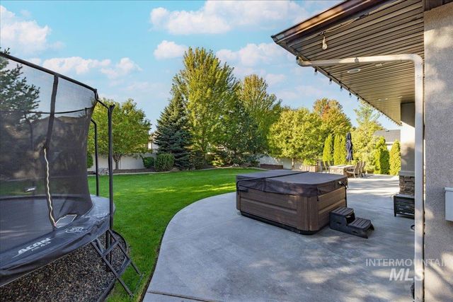 3811 E Darlington Dr, Meridian, ID 83642