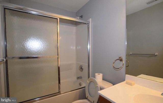 11607 NEW BOND ST, Fredericksburg, VA 22408