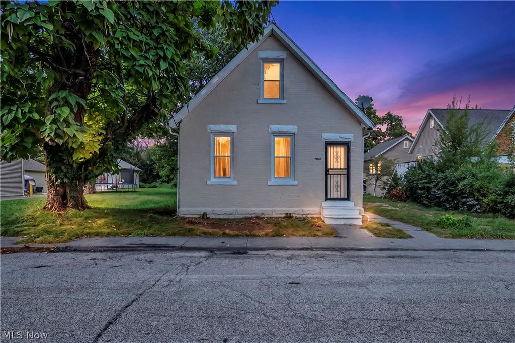 7041 Roy Avenue, Cleveland, OH 44104