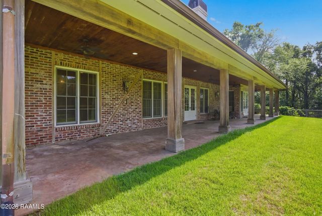 6021 Mermentau Drive, Youngsville, LA 70592
