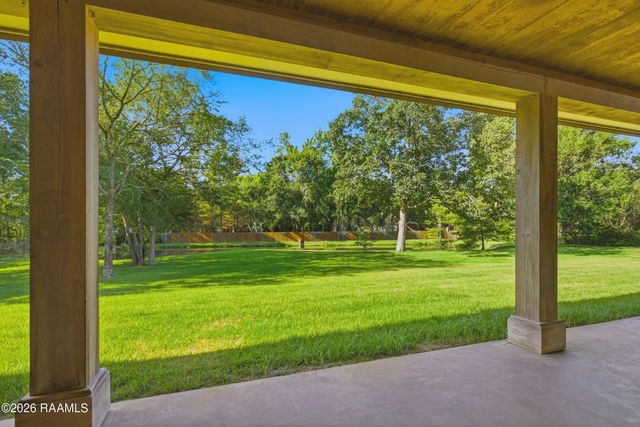 6021 Mermentau Drive, Youngsville, LA 70592