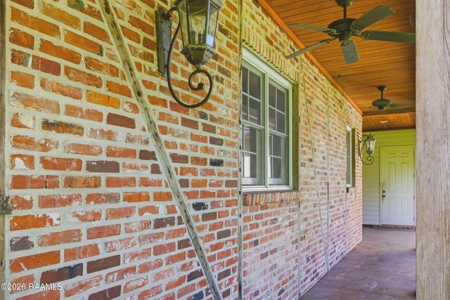 6021 Mermentau Drive, Youngsville, LA 70592