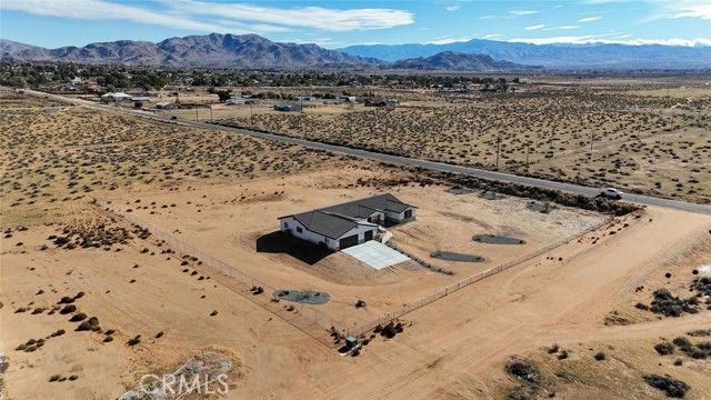 16925 Nanticoke, Apple Valley, CA 92307