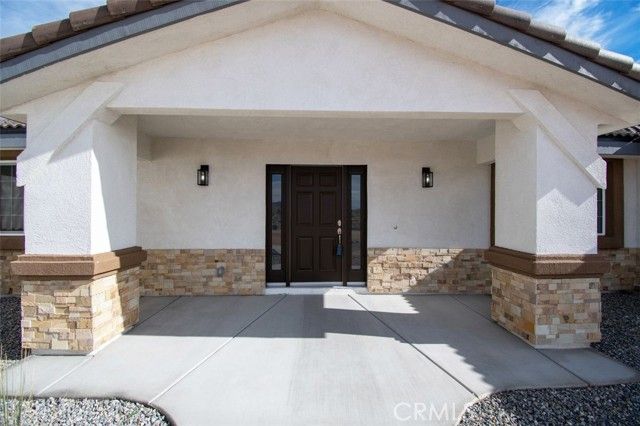 16925 Nanticoke, Apple Valley, CA 92307
