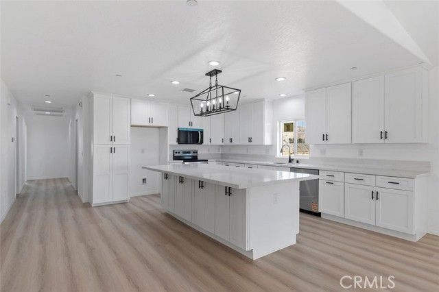 16925 Nanticoke, Apple Valley, CA 92307