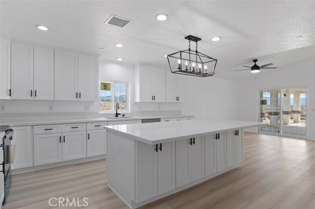 16925 Nanticoke, Apple Valley, CA 92307