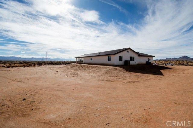 16925 Nanticoke, Apple Valley, CA 92307