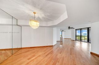 3598 NE Yacht Club Dr 1402, Aventura, FL 33180