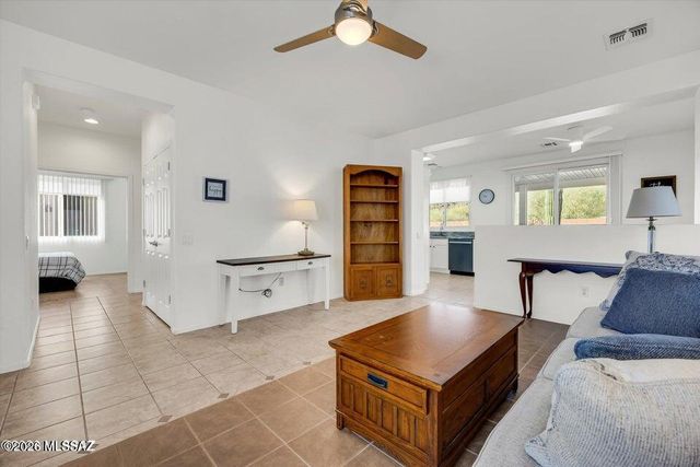 9471 N Whispering Shadows Way, Tucson, AZ 85743