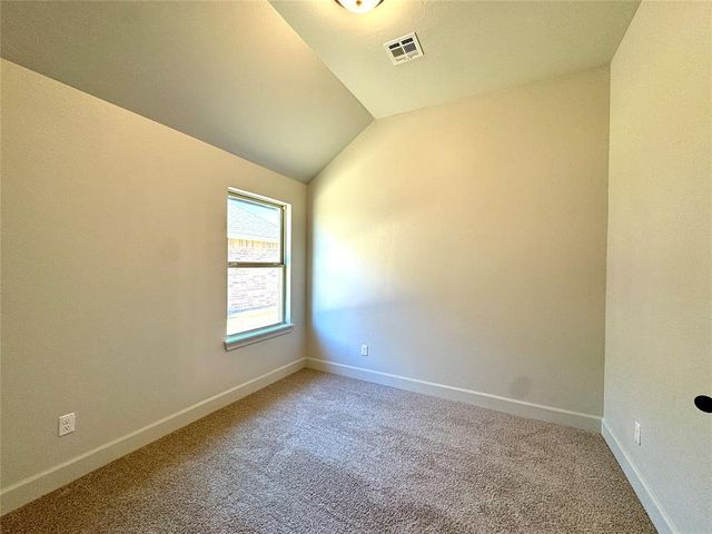 9332 NW 143 Street, Yukon, OK 73099