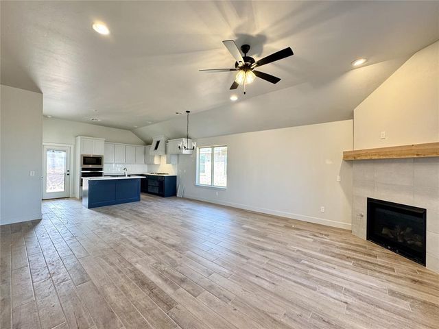 9332 NW 143 Street, Yukon, OK 73099