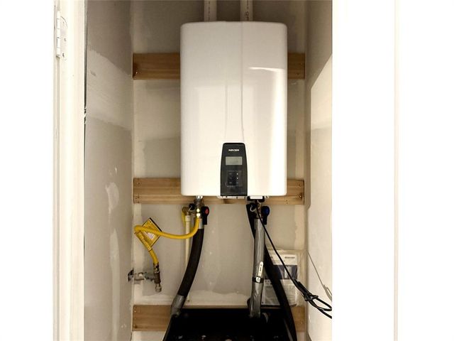 9332 NW 143 Street, Yukon, OK 73099