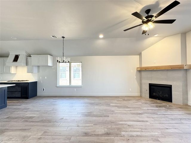 9332 NW 143 Street, Yukon, OK 73099