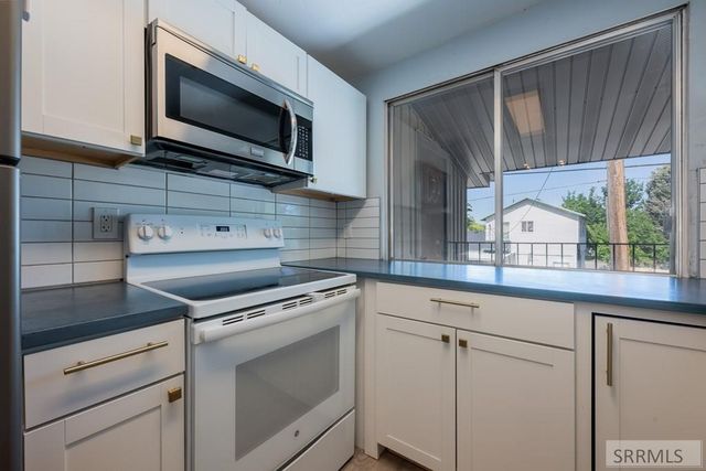 1518 S Woodruff Avenue, Idaho Falls, ID 83404